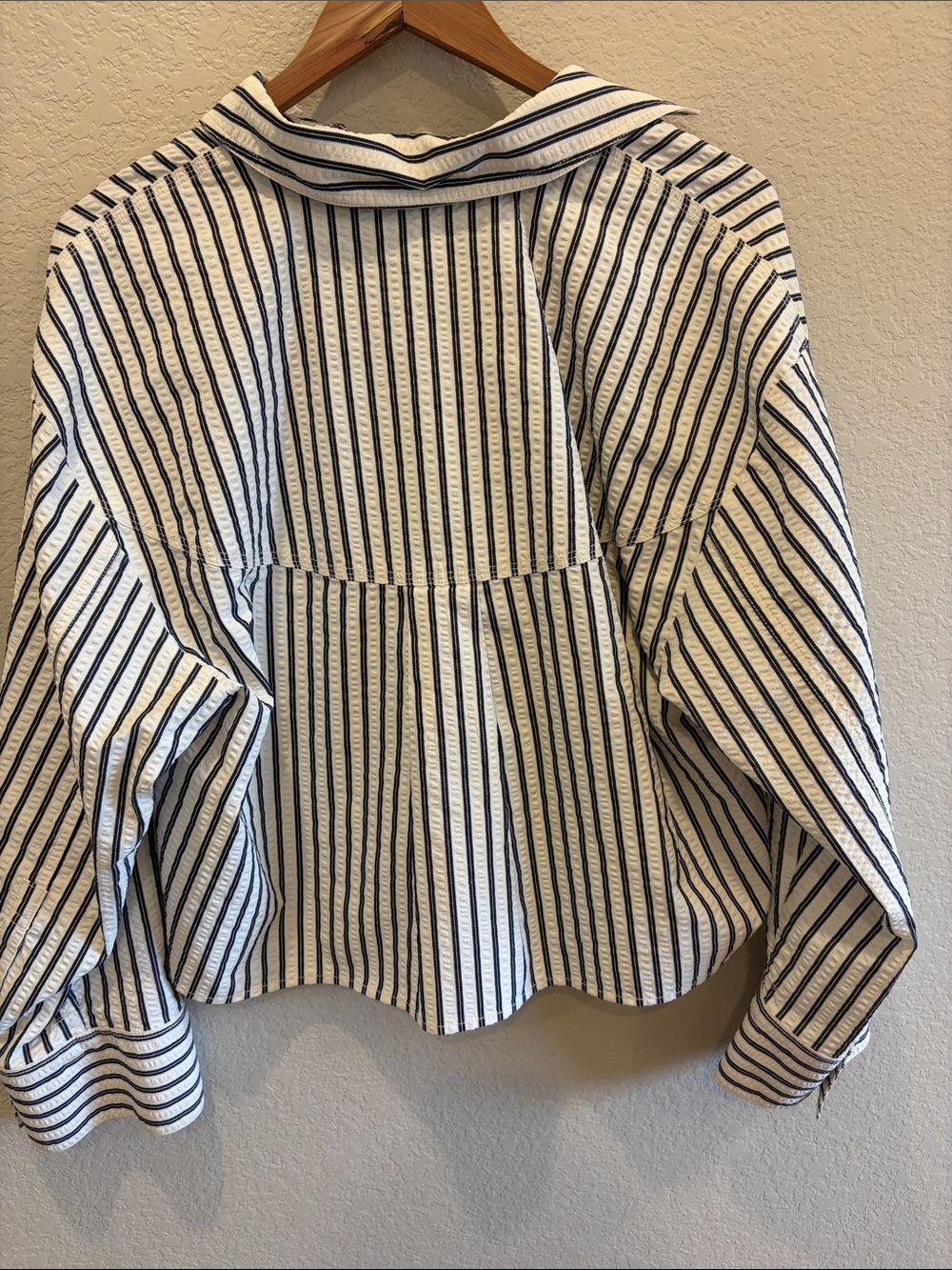 Madewell button down cropped shirt - Picture 3 of 3